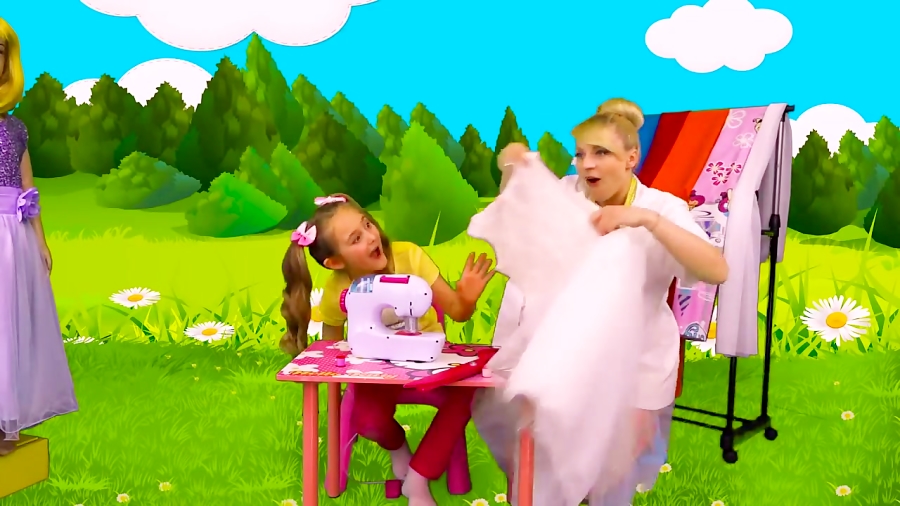 اسباب بازی ها و خانواده مهربان - کالسکه چرخ هندوانه ای پرنسس ساشا